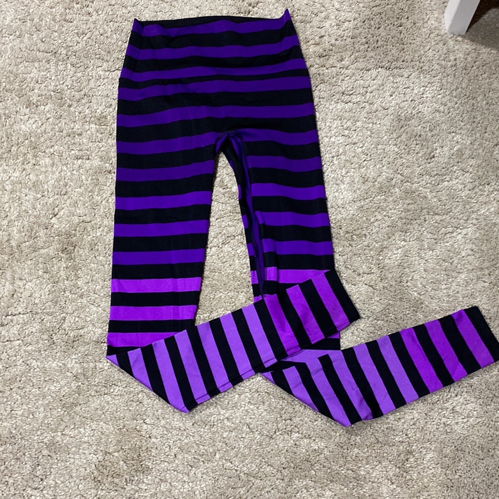 K-DEER Black and Purple Striped Leggings